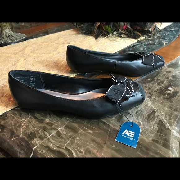 AMERICAN EAGLE FLATS, WITH BOW, BLACK AND WHITE 6. - Picture 3 of 6